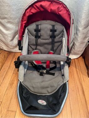 Contours  second stroller seat. Color: Gray and red